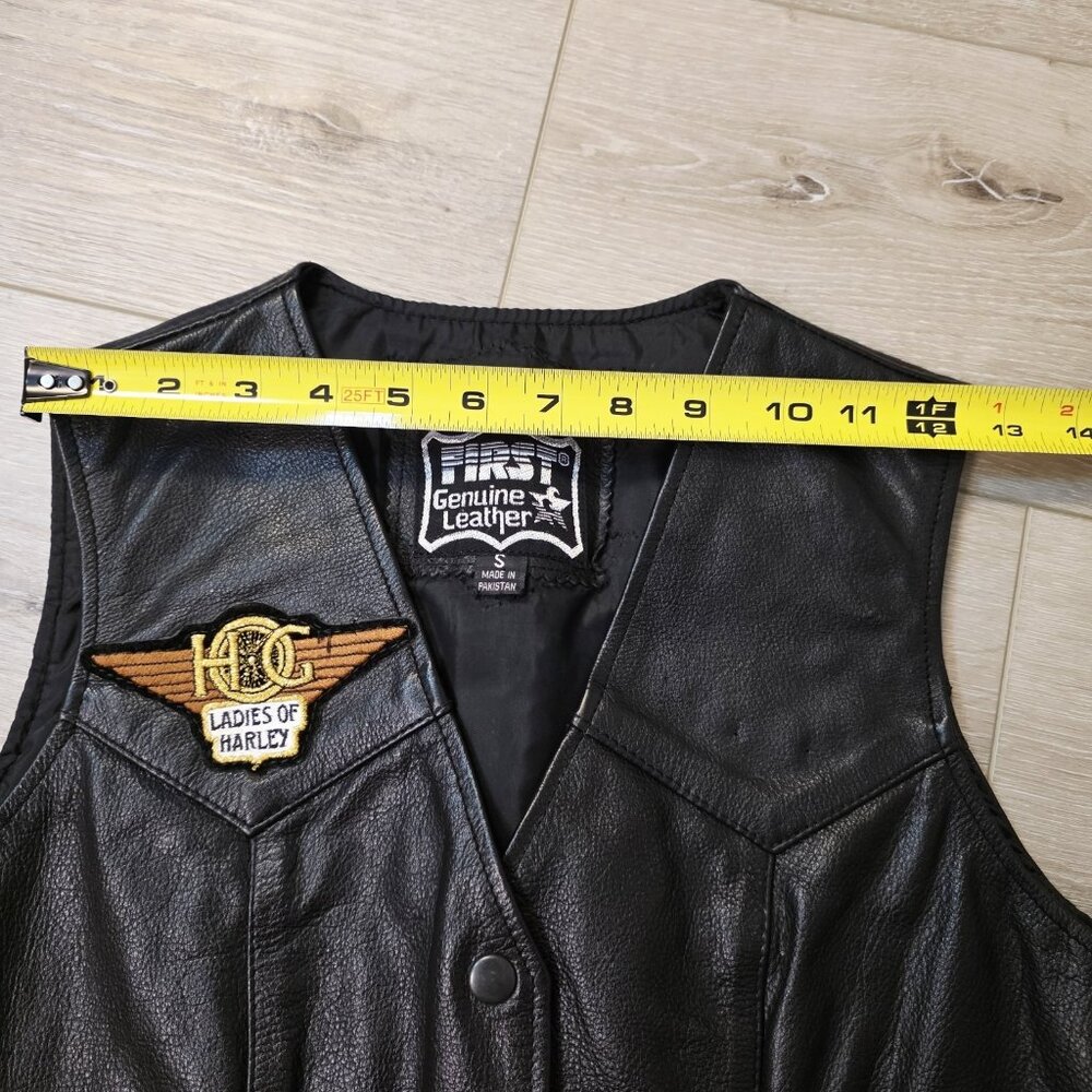 Vtg First Genuine Leather Ladies Harley Small Black Snap Button Vest Eagle Back - Picture 6 of 10
